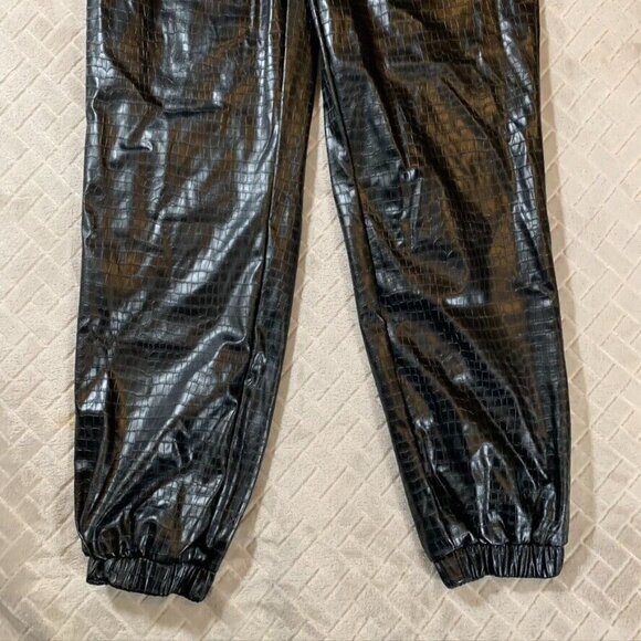 Missguided Womens 6 Pants Black Jogger Faux Leather Reptile Textured Pull On - Picture 2 of 10